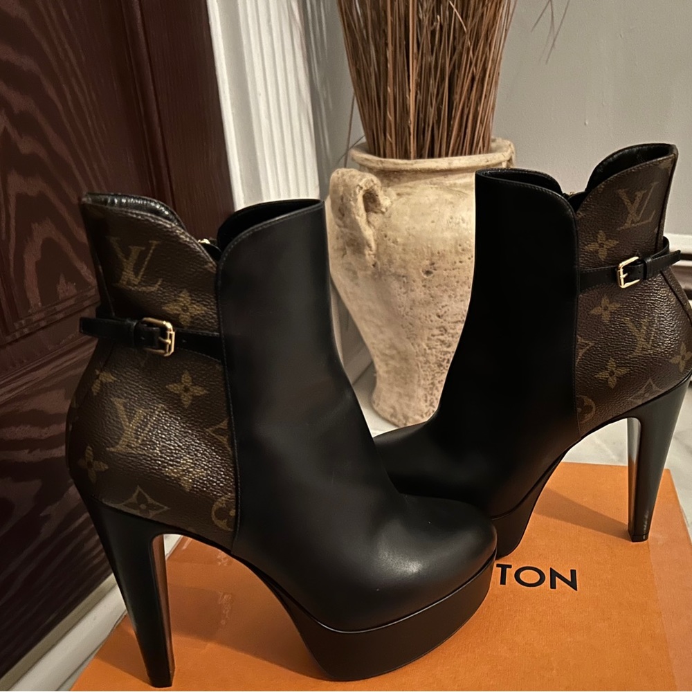 louis vuitton afterglow ankle boot